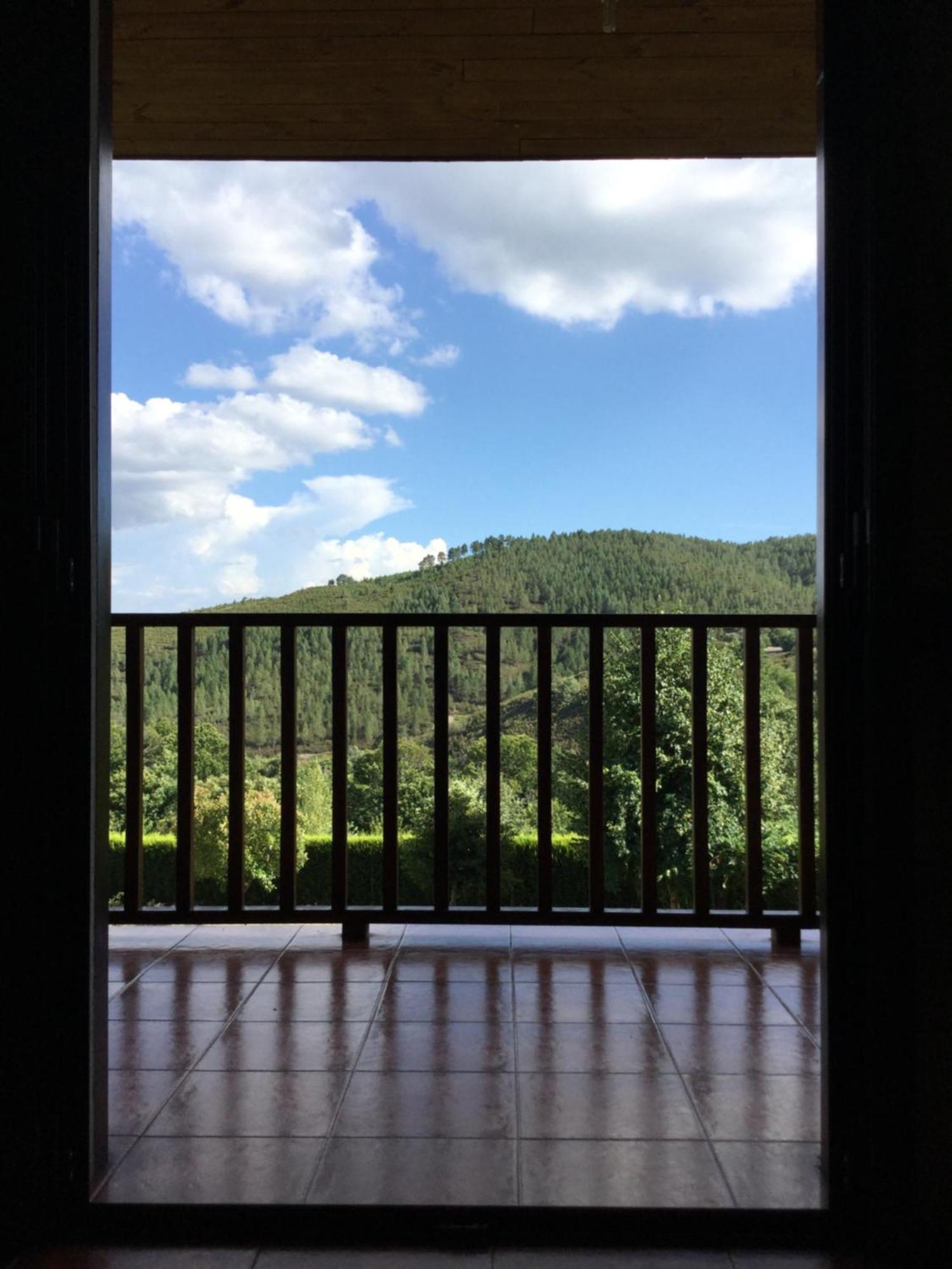 Alojamiento En Entorno Rural Los Trobos Villar de Otero Стая снимка