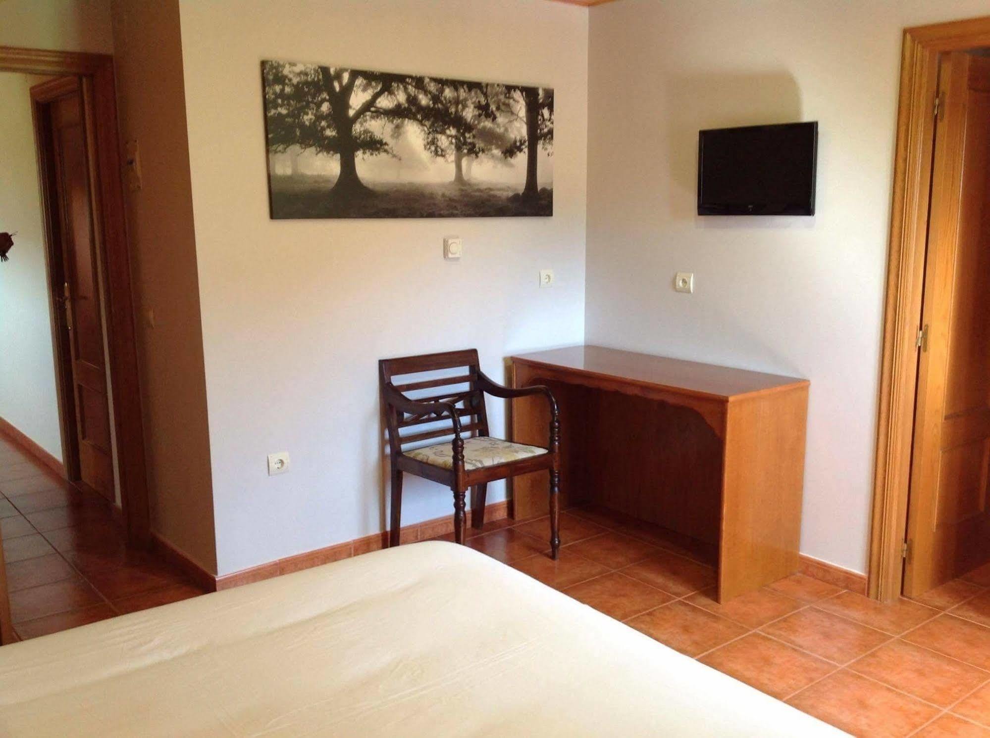 Alojamiento En Entorno Rural Los Trobos Villar de Otero Екстериор снимка